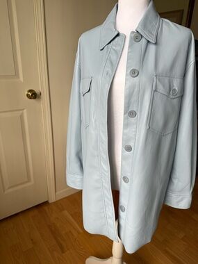 Wilfred Aritzia Faux Leather Shirt Jacket Blue Size Small Button Front Shacket